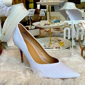 Journee, white sparkly heel